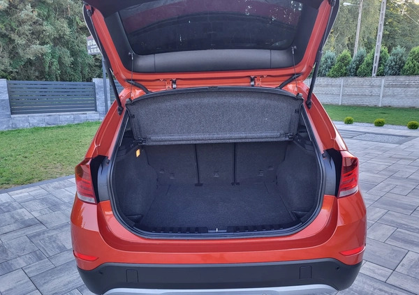 BMW X1 cena 54900 przebieg: 200000, rok produkcji 2013 z Toszek małe 466